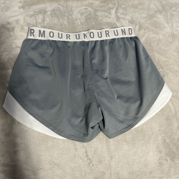 Under Armour Shorts - Picture 2 of 3
